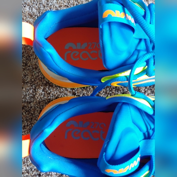 Men\'s Nike Air Max React Size 10 main image 5